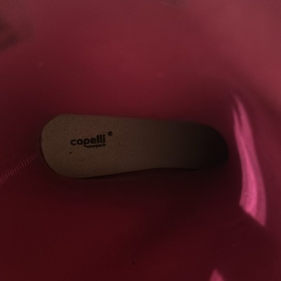 Boots - Picture 4 of 4